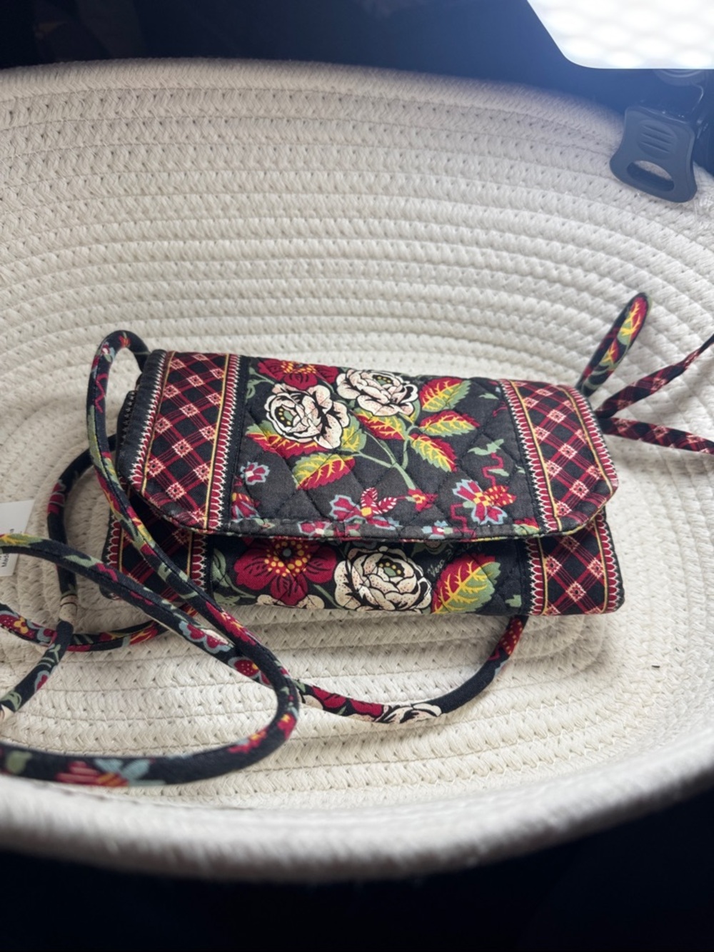 Vera Bradley Anastasia Vintage Trifold Crossbody Wallet No rips or stains
